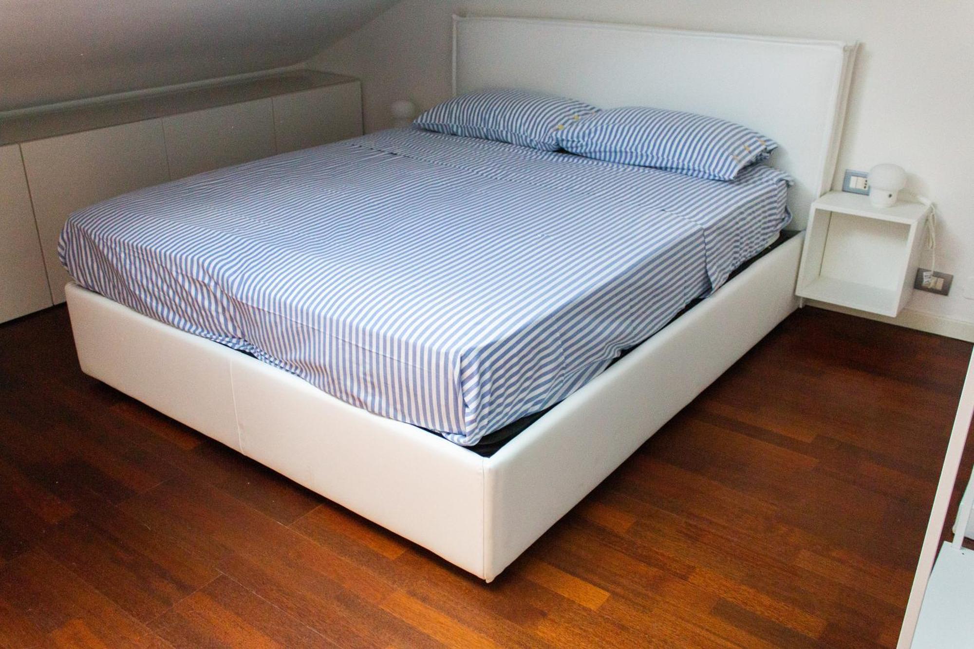 Cozy Attic Recently Renovated Appartamento *